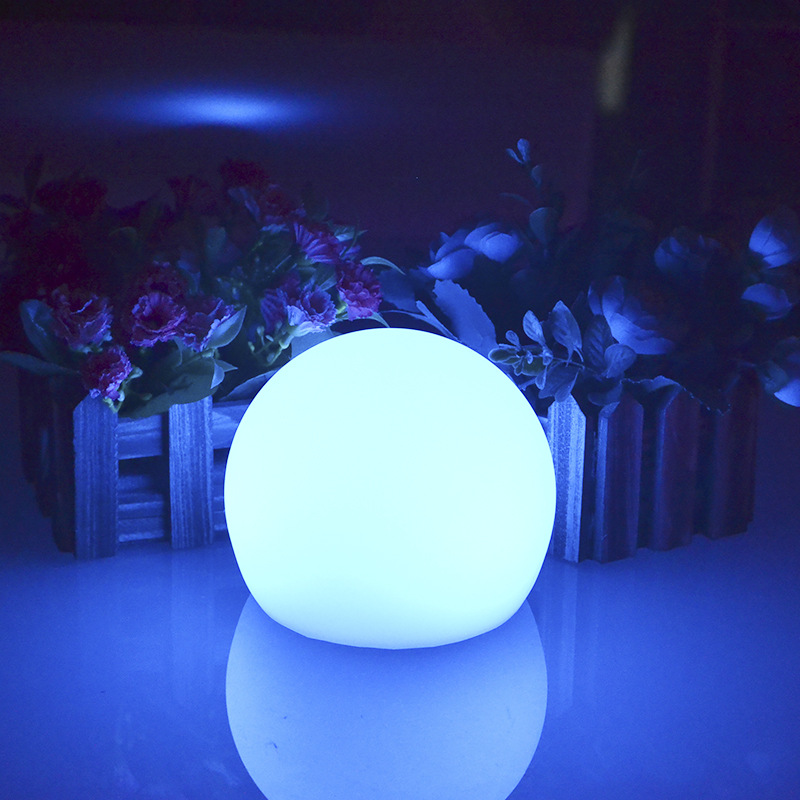 Gartner | Spherical Garden Light