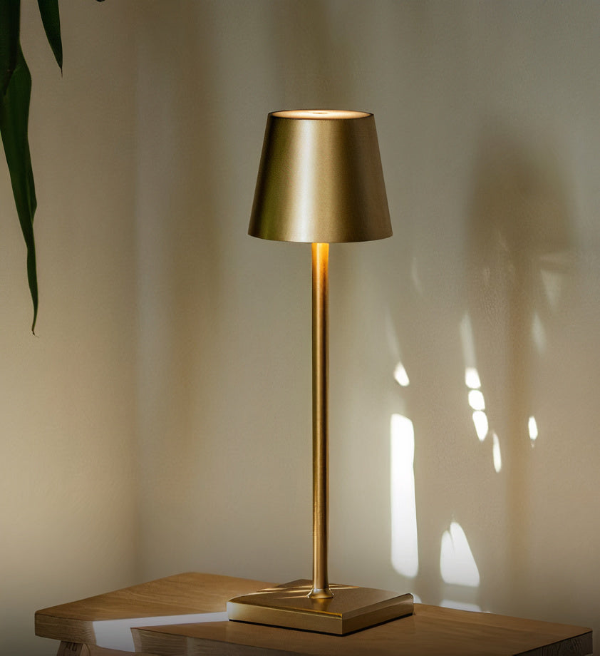 Ilumi | Bordslampa med touch-kontroll