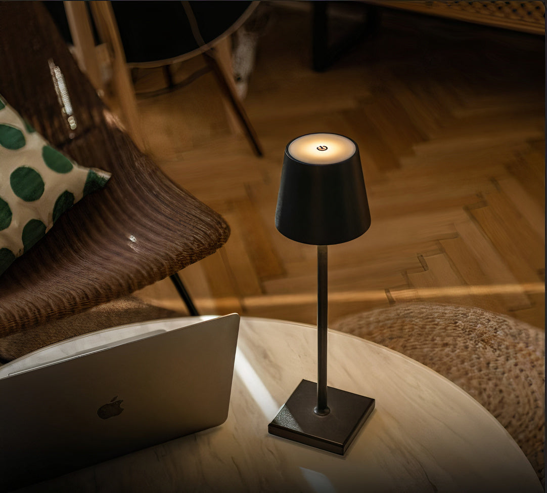 Ilumi | Bordslampa med touch-kontroll