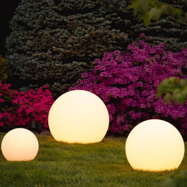 Gartner | Spherical Garden Light